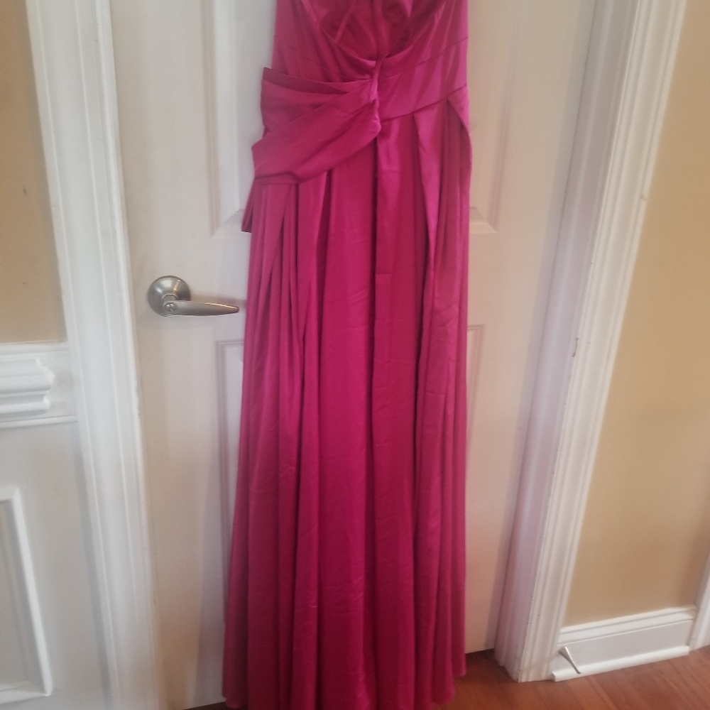 NWT Mac duggal CHARMEUSE HALTER STRAP SOFT TIE WAIST GOWN  Size 6 - Picture 2 of 7